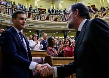 Παραιτήθηκε από την προεδρία του Λαϊκού Κόμματος ο Ραχόι