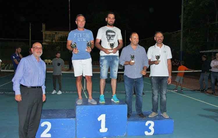 Απονεμήθηκαν τα μετάλλια στους νικητές του εσωτερικού πρωταθλήματος τένις