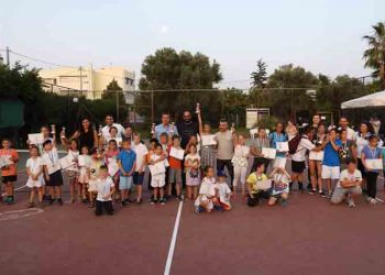 Ολοκληρώθηκαν με έπαθλα τα προγράμματα τένις παιδιών