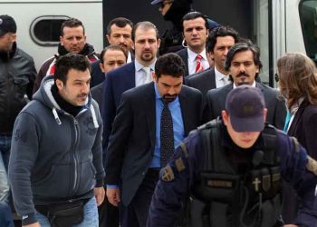 Ελεύθεροι και οι οκτώ Τούρκοι αξιωματικοί- Αντιδρά η Άγκυρα