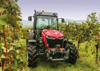 Η Massey Ferguson παρουσιάζει τη νέα γενιά τρακτέρ MF 3700
