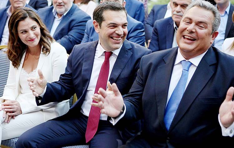 Χάλασε η φιέστα της γραβάτας