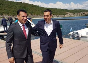 Σκοπιανό: Υπεγράφη η συμφωνία στις Πρέσπες