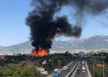 Αναζωπύρωση της φωτιάς στο Μενίδι