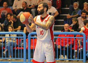 Ανανέωσε με Λουκά Γιαουρτόγλου ο Πανερυθραϊκός