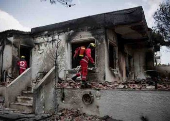 Μη κατοικήσιμα 211 από τα πρώτα σπίτια που ελέγχθηκαν στην πυρόπληκτη Αττική