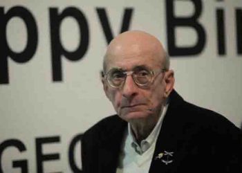 Έφυγε από τη ζωή ο ποιητής Μάνος Ελευθερίου