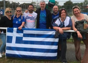 Ο Μουστόγιαννης κοντά στα παιδιά της Santa στη Σουηδία