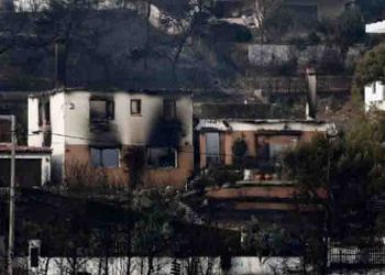 Συλλήψεις για «πλιάτσικο» σε σπίτι στον Νέο Βουτζά