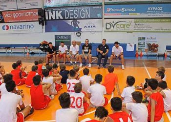 Ο Βασίλης Μουράτος στο καλοκαιρινό camp του Πανερυθραϊκού