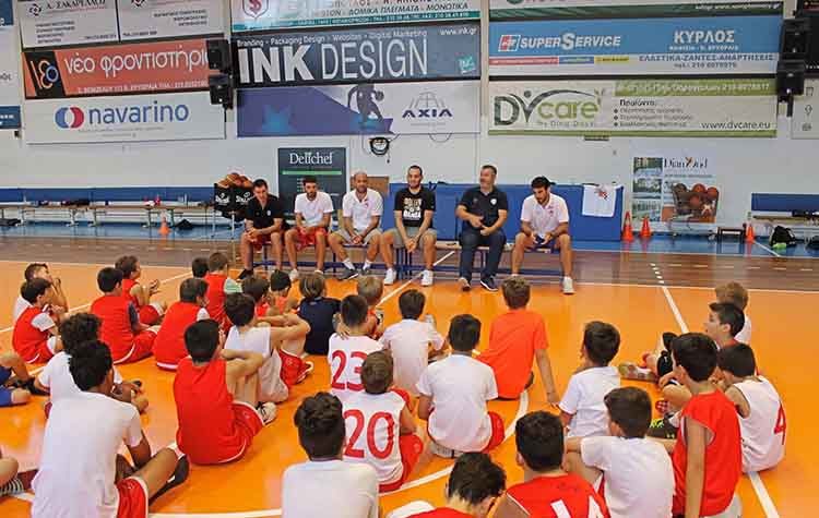 Ο Βασίλης Μουράτος στο καλοκαιρινό camp του Πανερυθραϊκού