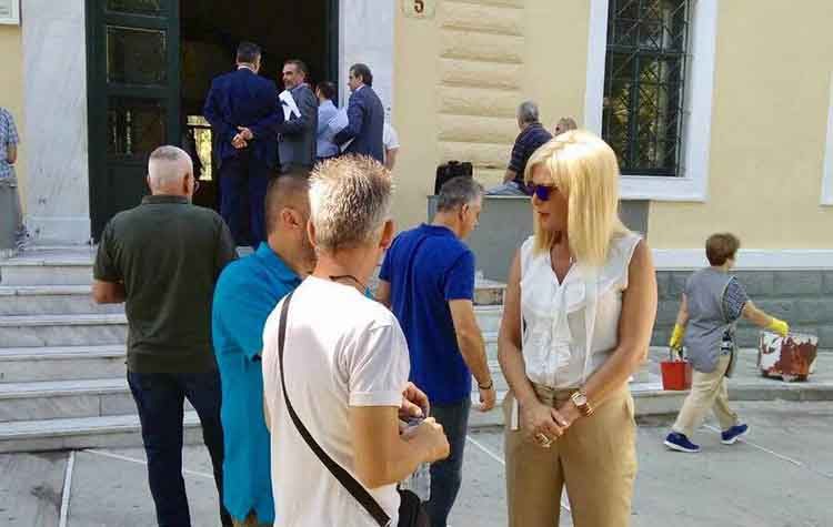 «Υποστηρίζουμε μέχρι τέλους το δικαίωμα στην εργασία των συμβασιούχων του Δήμου μας»