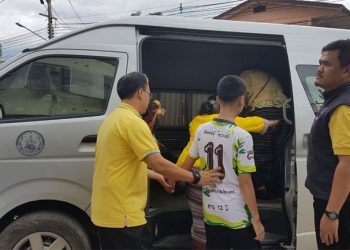 Ταϊλάνδη: Εξιτήριο από το νοσοκομείο πήραν τα 12 παιδιά και ο προπονητής τους