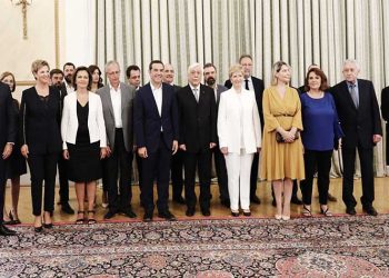 Ανασχηματισμός ήταν και πέρασε