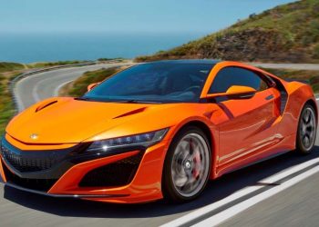 Η Honda αναβαθμίζει το επαναστατικό υβριδικό supercar NSX