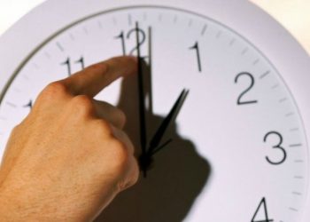 Την κατάργηση της χειμερινής ώρας στην Ευρώπη προτείνει ο Γιούνκερ