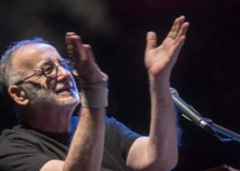 Πόσοι και πώς μπορούν να παρακολουθήσουν τη συναυλία του Θάνου Μικρούτσικου