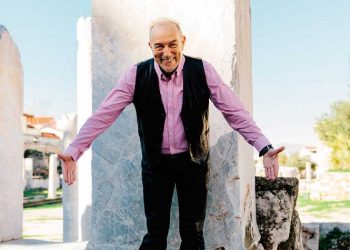 Tάσος Αρνιακός: «Έχω ζήσει περισσότερα απ’όσα ονειρεύτηκα»