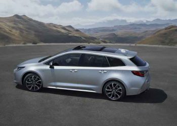 Νέο Corolla Touring Sports