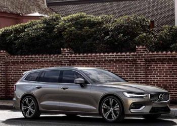 Νέο Volvo V60: Tο premium wagon της νέας εποχής βρίσκεται στην Ελλάδα