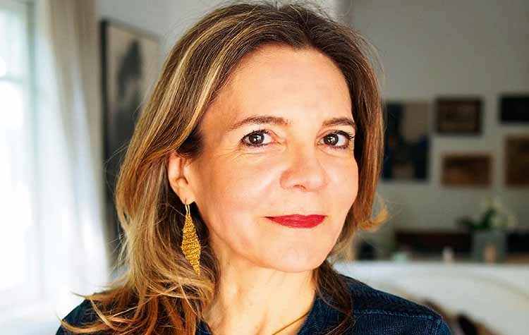 Αμάντα Μιχαλοπούλου: «Η συγγραφή είναι για μένα ό,τι πιο κοντινό σε θρησκευτική εμπειρία»