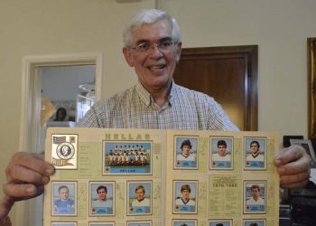 «Αυτοκολλητομανία» για παγκόσμιο ρεκόρ