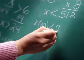 «Να σταματήσει η σαρδελοποίηση των παιδιών μας στα υπερκορεσμένα σχολεία»