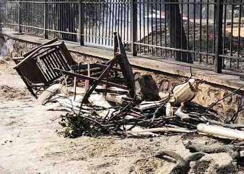 Αποκαΐδια…