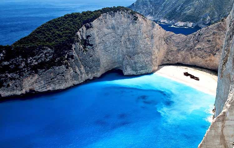 Απαγόρευση προσέγγισης πλωτών μέσων στο «Ναυάγιο» Ζακύνθου