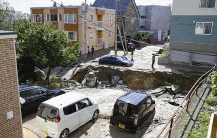 Ιαπωνία: Αυξάνεται ο αριθμός των νεκρών από τον σεισμό 6,7 Ρίχτερ