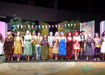 Aυλαία με «άρωμα» πόλης στο Διαδημοτικό Φεστιβάλ Θεάτρου