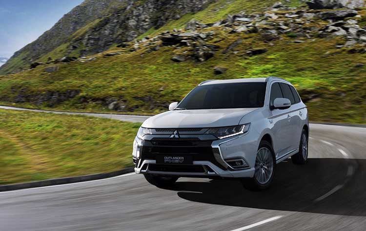 Mitsubishi Outlander PHEV: Πέντε χρόνια πρωτοπόρο