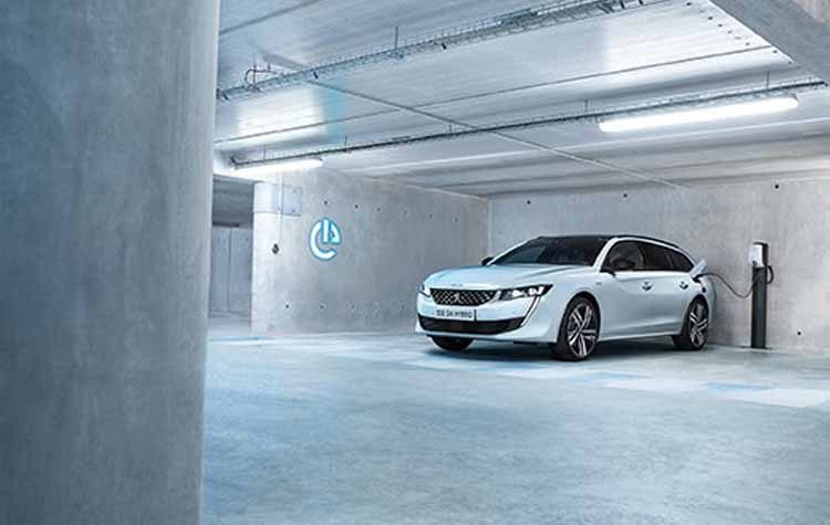 Νέα γκάμα ηλεκτροδοτούμενων μοντέλων Peugeot