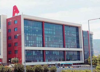 Η Motor Oil εξαγόρασε το 50% του τηλεοπτικoύ σταθμού Alpha