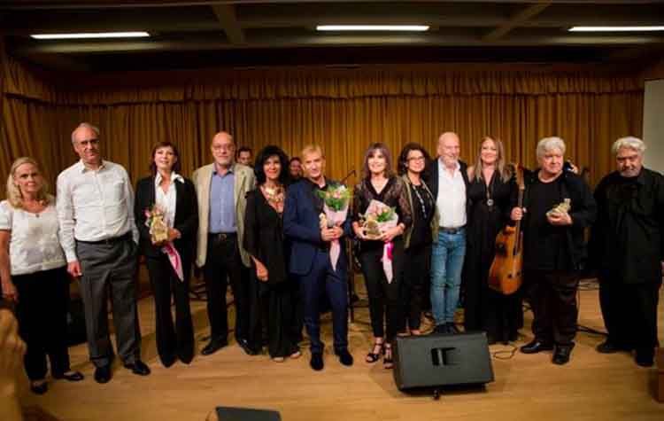 Τιμητική βραδιά για 15 μεγάλους Έλληνες τραγουδιστές