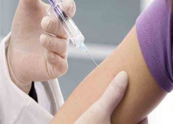 Απόστολος Κασιούρας: «Γιατί πρέπει να εμβολιάζονται τα παιδιά μας»