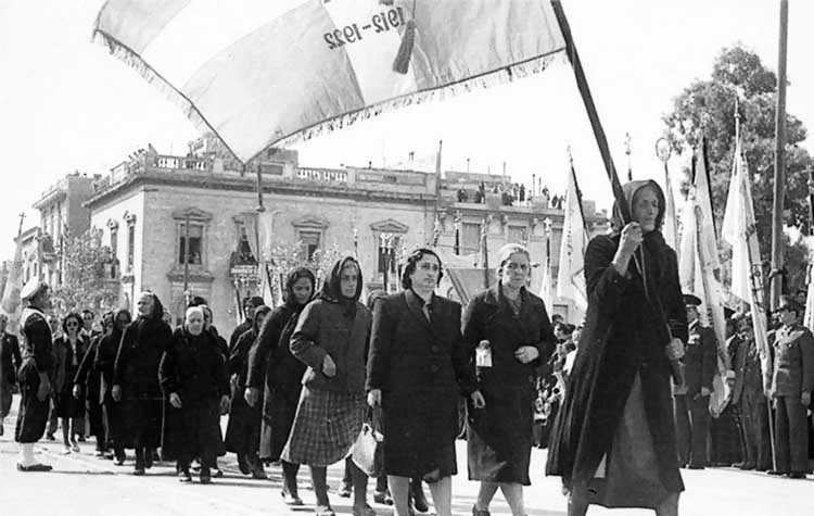 Το νόημα της επετειακής εθνικής παρέλασης