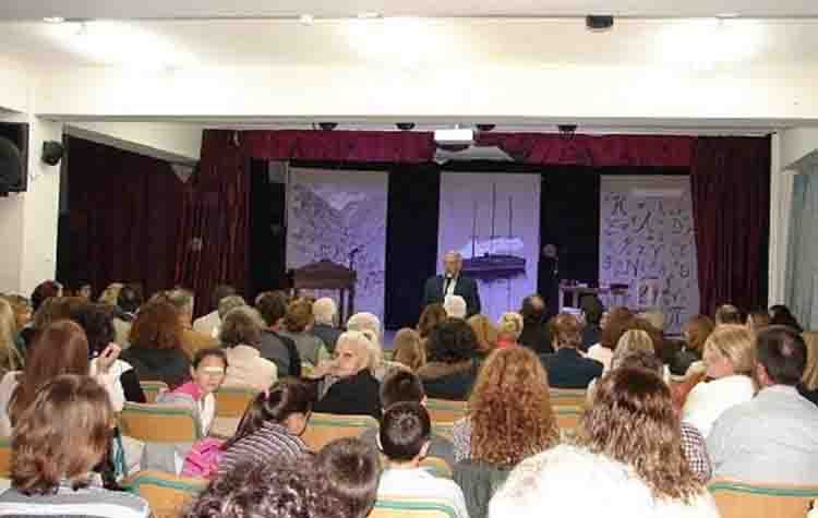 Θεατρική παράσταση μαθητών για τον Κώστα Κρυστάλλη