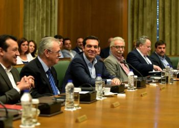 Δέσμευση ότι δεν θα ρίξουν την κυβέρνηση ζήτησε ο Αλέξης Τσίπρας από τους υπουργούς