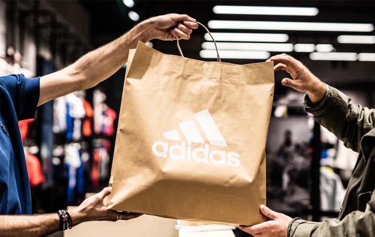 Η adidas ανακαλεί την συλλογή παιδικών μαγιό Infinitex 3 - Stripe