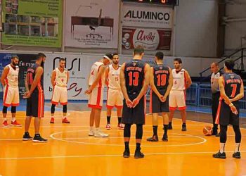 Ενός λεπτού σιγή στη μνήμη του Μάικ Ευαγγελίτση