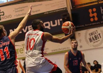 Εντός έδρας ήττα για το μπάσκετ του Πανερυθραϊκού