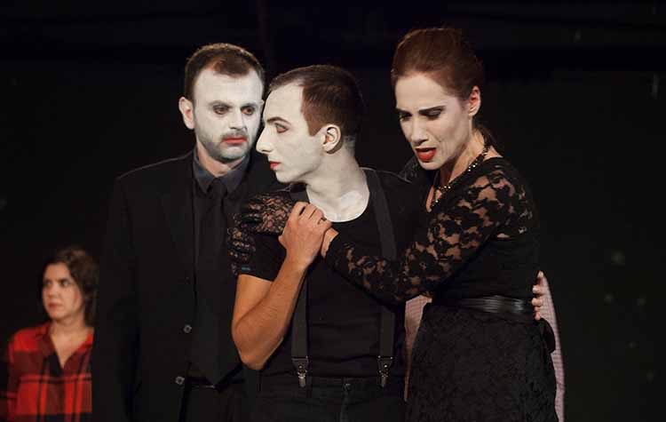 Ανάταση ψυχής πάνω στο σανίδι