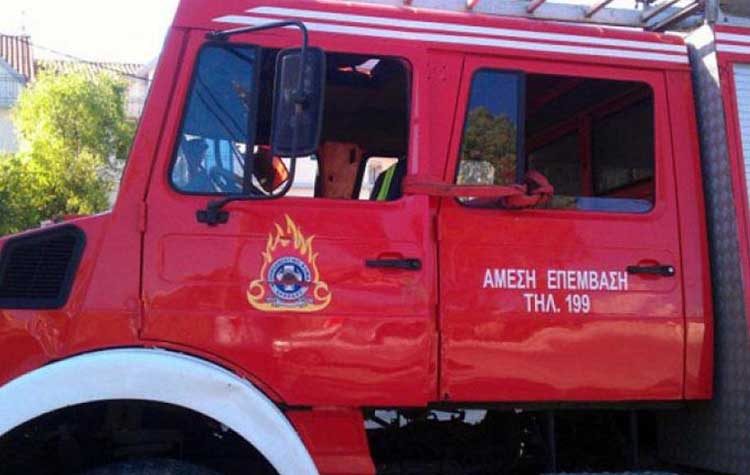 Υπό έλεγχο η φωτιά σε αποθηκευτικό χώρο σούπερ μάρκετ