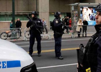 ΗΠΑ: Ύποπτα δέματα σε Χίλαρι Κλίντον και Ομπάμα - Εκκενώθηκε και το CNN