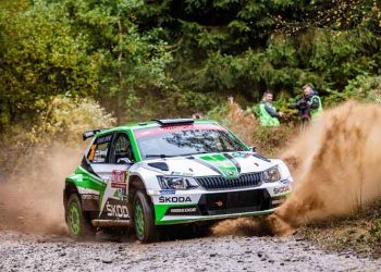 Η Skoda Fabia R5 θριαμβεύει στην WRC 2 και στα δάση της Ουαλίας