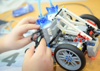 Διασκέδαση με τεχνολογικές γνώσεις στην Παιδική βιβλιοθήκη