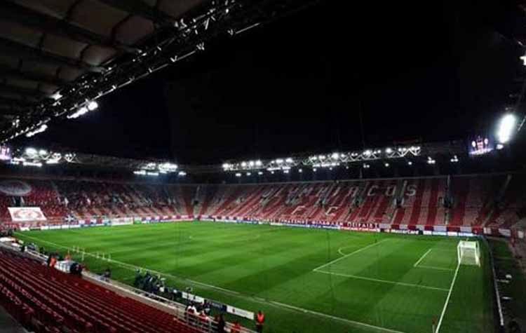 Φίλαθλος του Ολυμπιακού έχασε τη ζωή του στις εξέδρες του «Γ. Καραϊσκάκης»