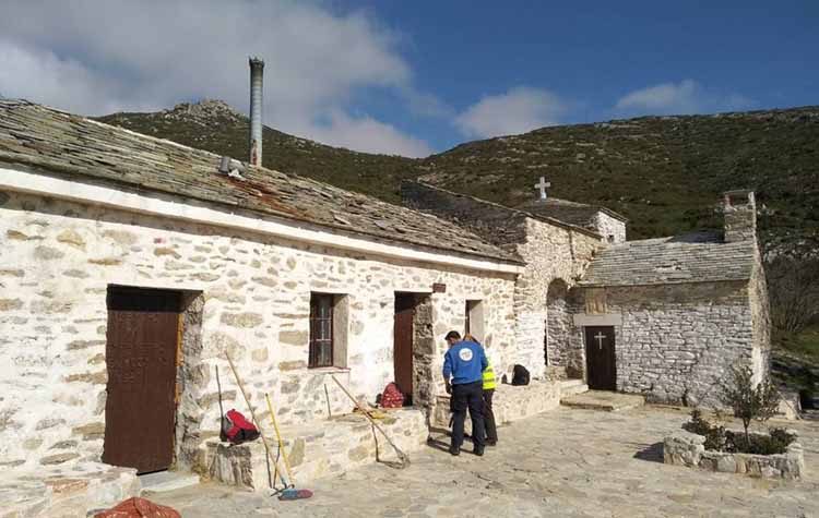 Εθελοντικός καθαρισμός στο εξωκλήσι των Αγίων Ασωμάτων από τον ΣΠΑΠ