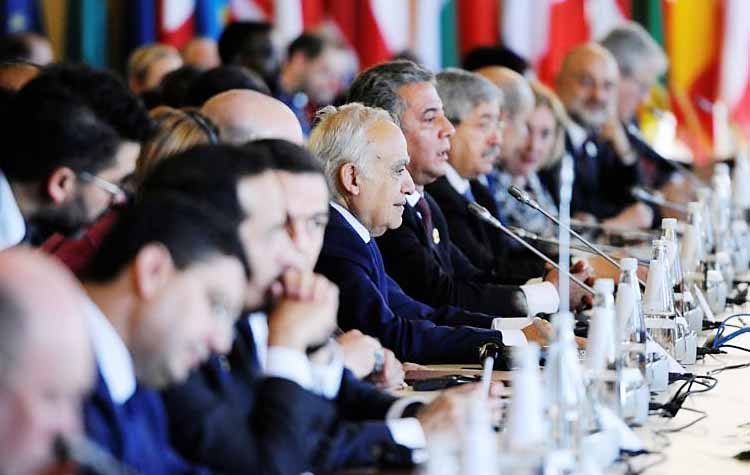 Λιβύη: Διασκέψεις διαφωνιών